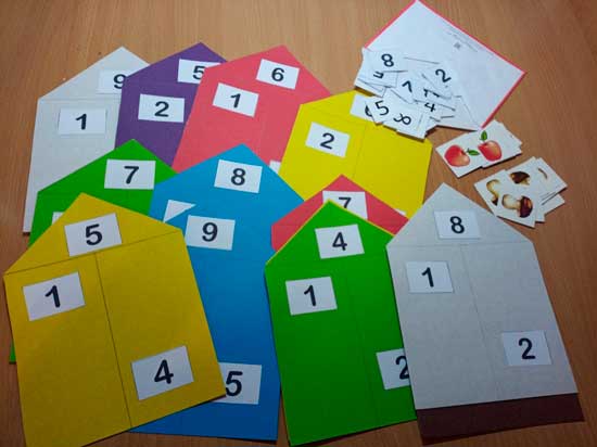 Игра на липучках «Математические домики» для дошкольников скачать для распечатки
